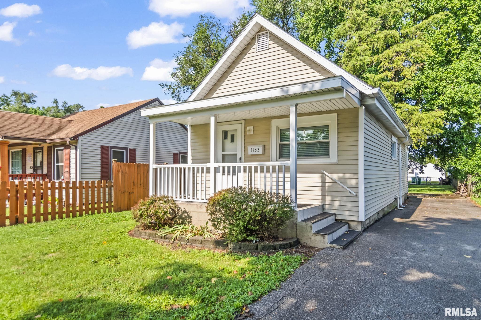 1133 North Indiana Avenue Springfield, IL 62702 - Photo 2 of 25