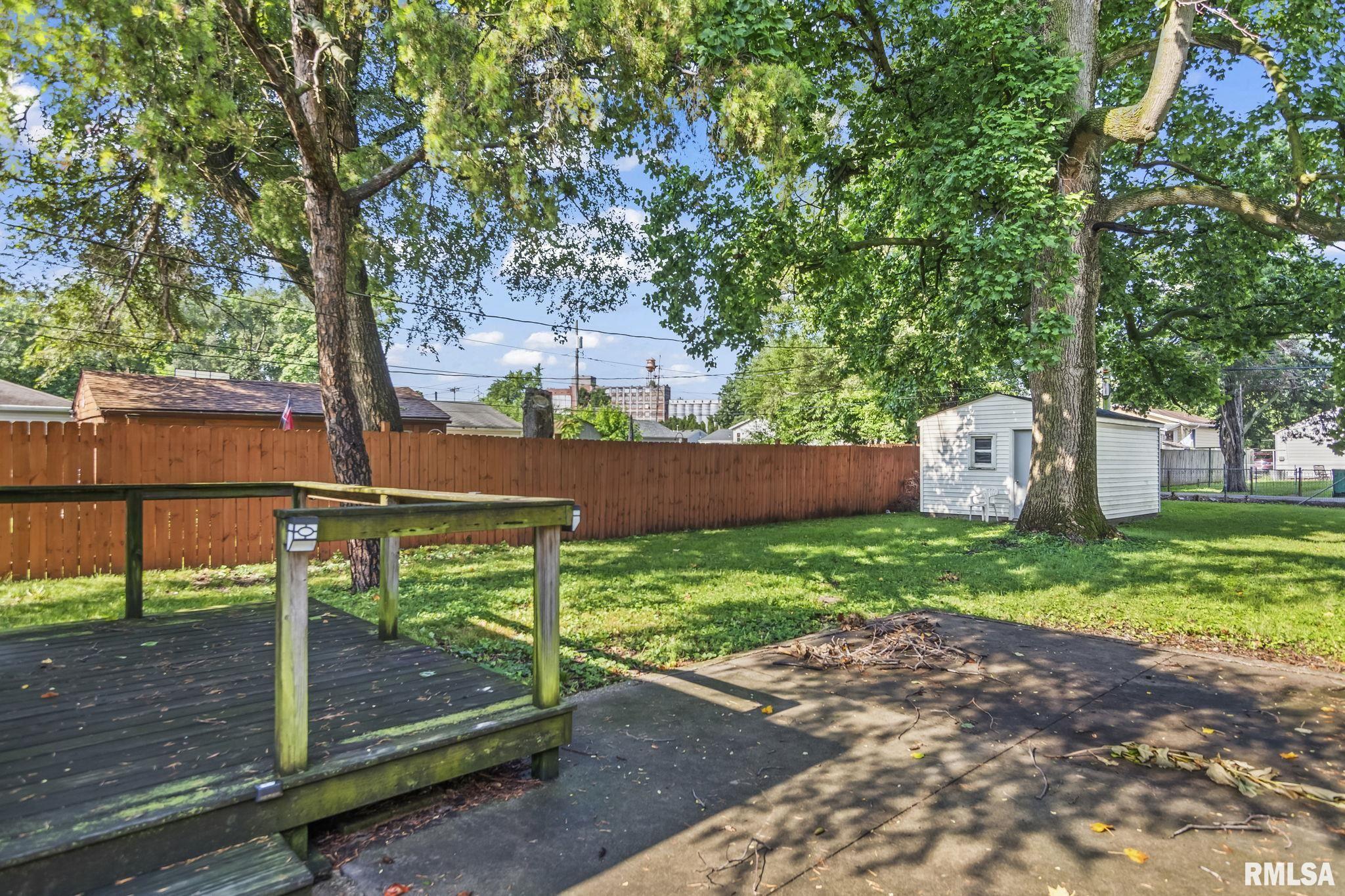 1133 North Indiana Avenue Springfield, IL 62702 - Photo 22 of 25