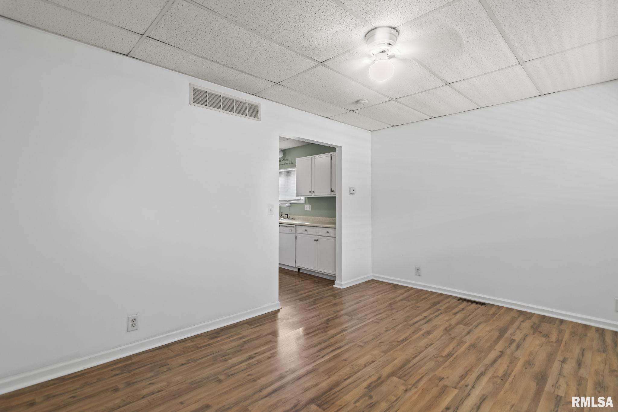 1133 North Indiana Avenue Springfield, IL 62702 - Photo 7 of 25