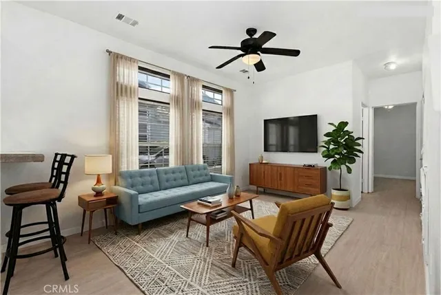 $570,000 | 9921 Flora Vista Street, Unit 6, Bellflower, CA 90706