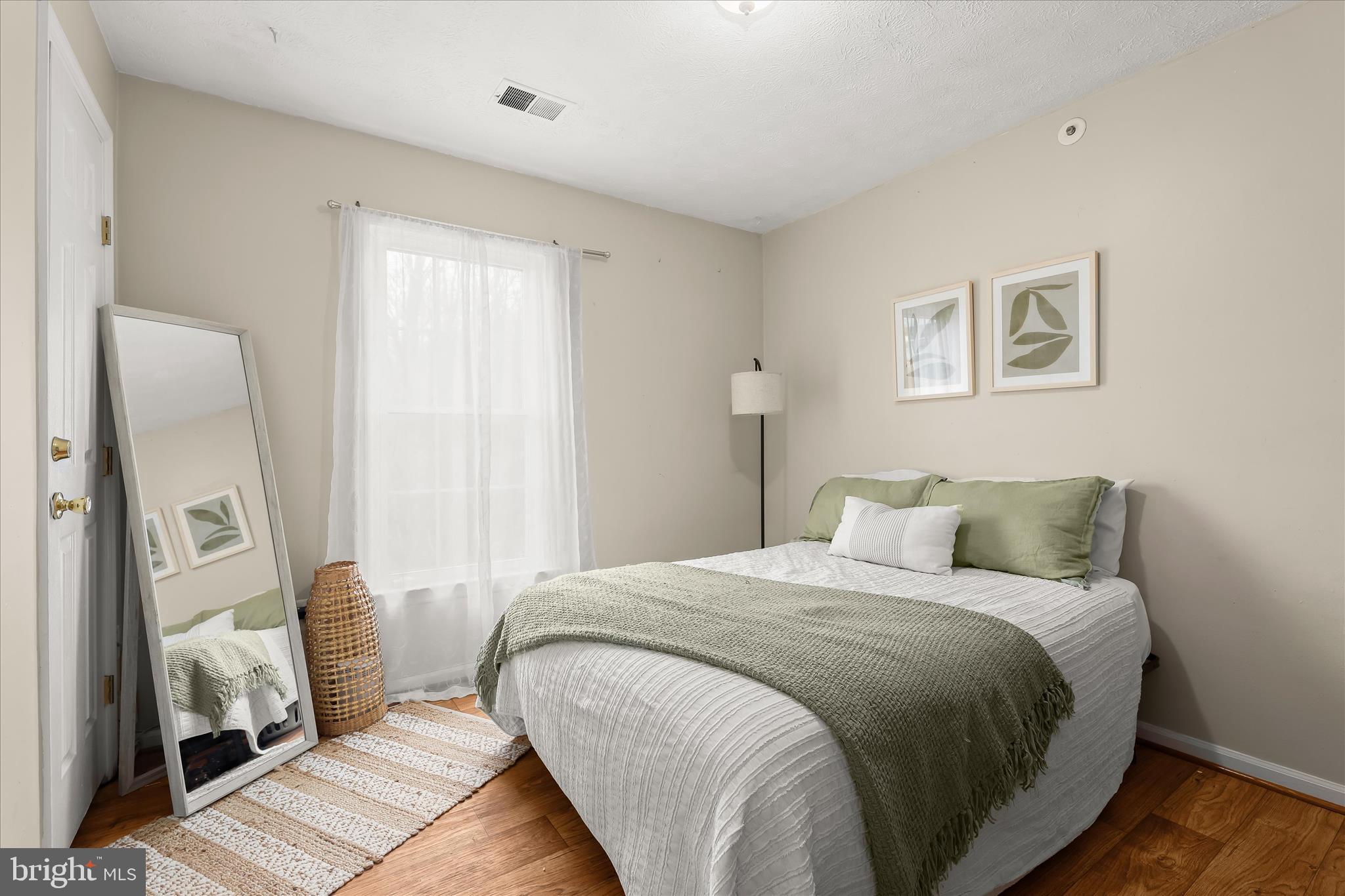 641 Deering Road, Unit 2J Pasadena, MD 21122 - Photo 18 of 27 Bedroom