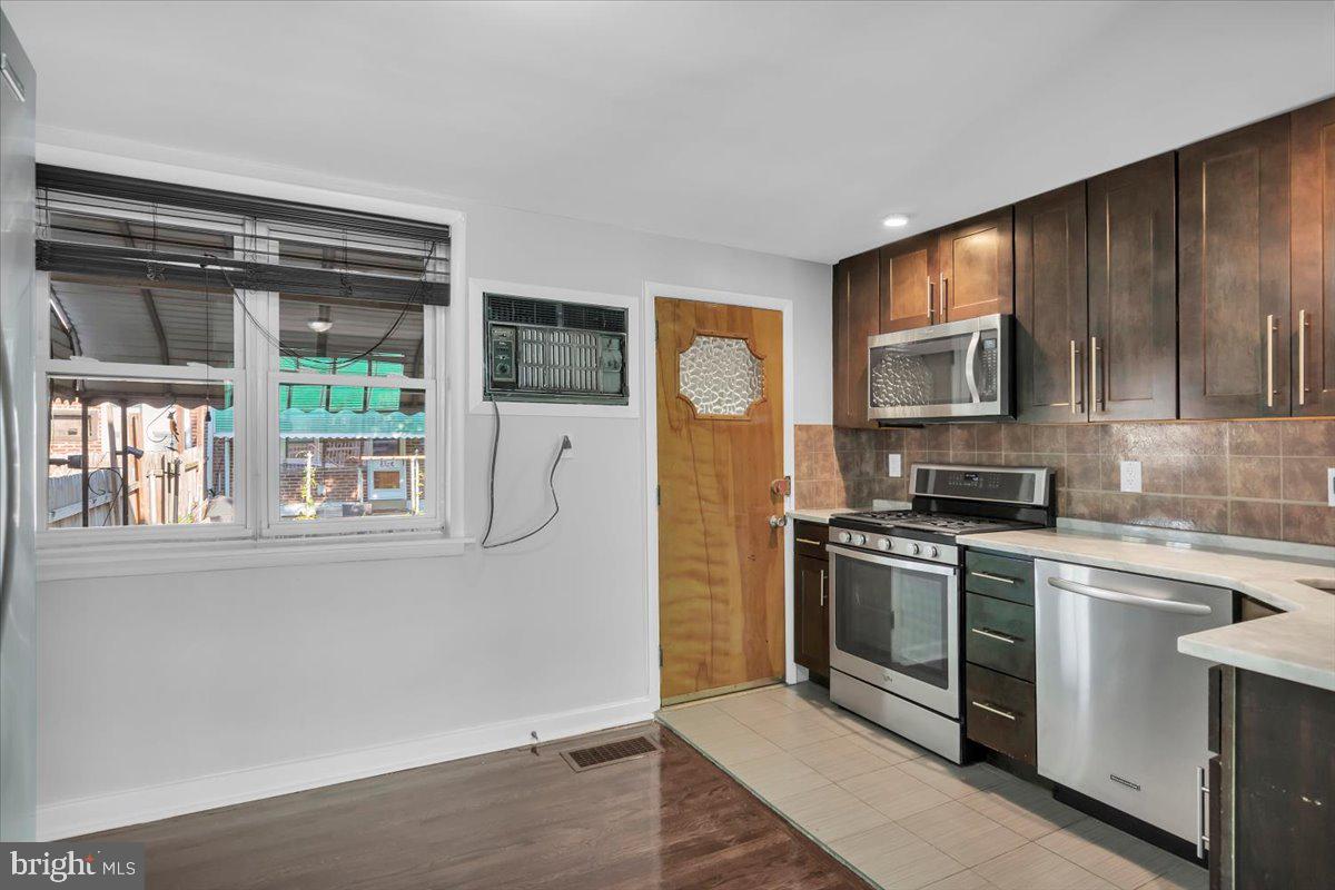 3608 Belgrade Street Philadelphia, PA 19134 - Photo 12 of 24