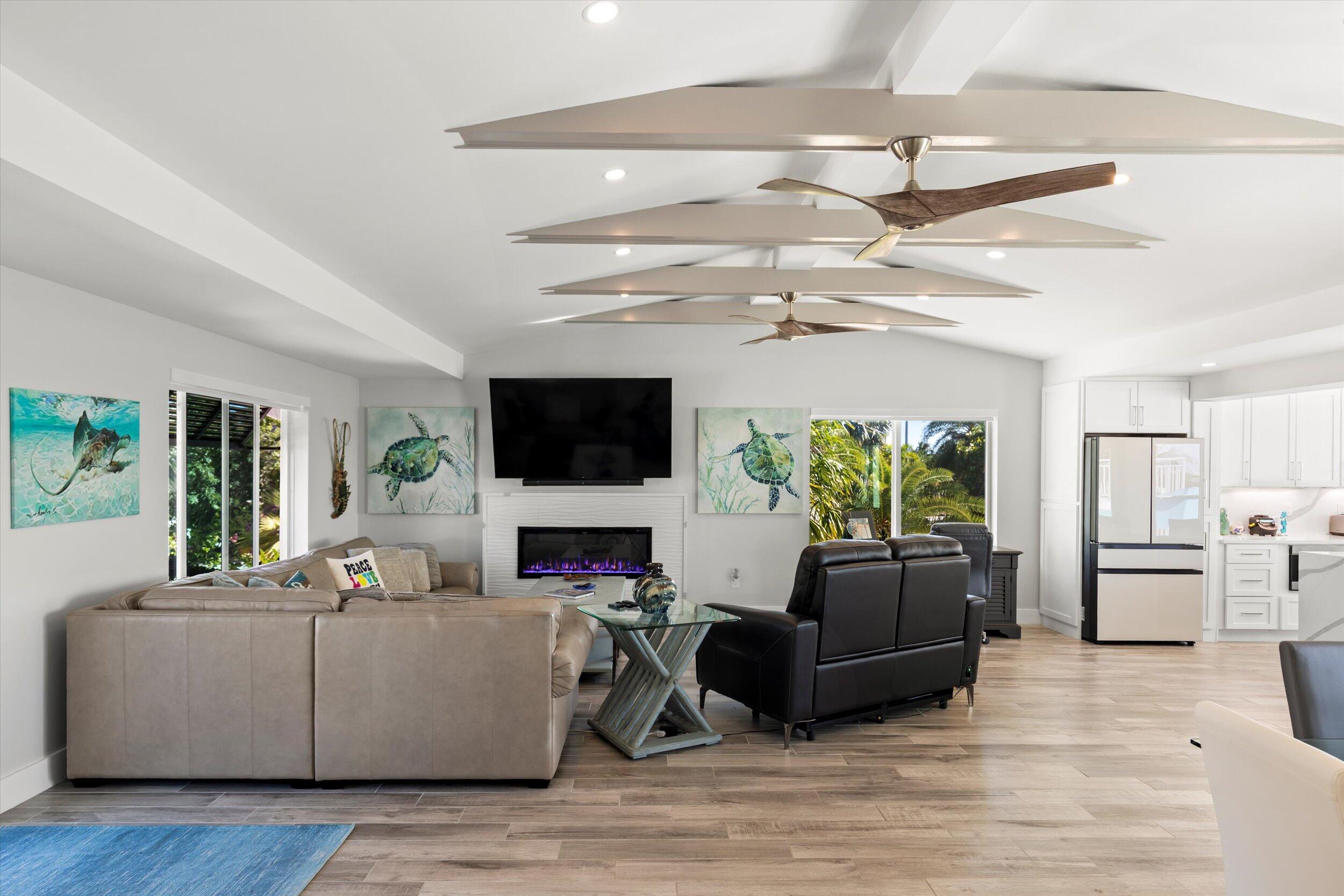 680 Elma Avenue Big Pine Key, FL 33043 - Photo 17 of 89 Living Room 1