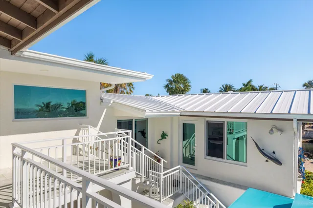 $3,900,000 | 680 Elma Avenue, Big Pine Key, FL 33043