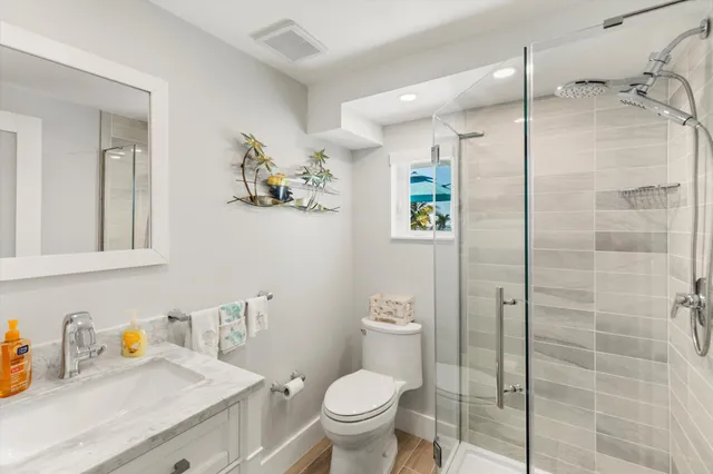 $3,900,000 | 680 Elma Avenue, Big Pine Key, FL 33043