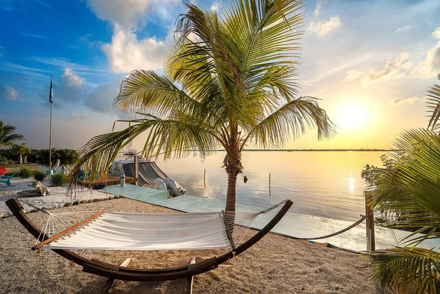 $3,900,000 | 680 Elma Avenue, Big Pine Key, FL 33043