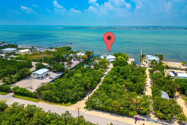 $3,900,000 | 680 Elma Avenue, Big Pine Key, FL 33043