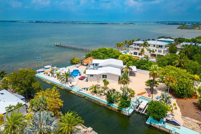 $3,900,000 | 680 Elma Avenue, Big Pine Key, FL 33043