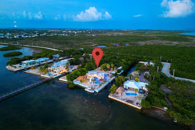 $3,900,000 | 680 Elma Avenue, Big Pine Key, FL 33043