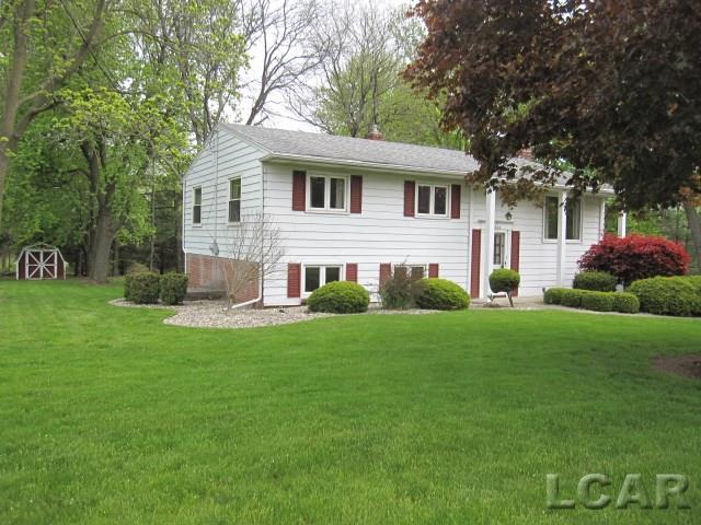 3666 Country Club Road Adrian, MI 49221 - Photo 2 of 32 Front & Side View