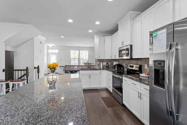 $420,000 | 1001 Drayman Place, Apex, NC 27502