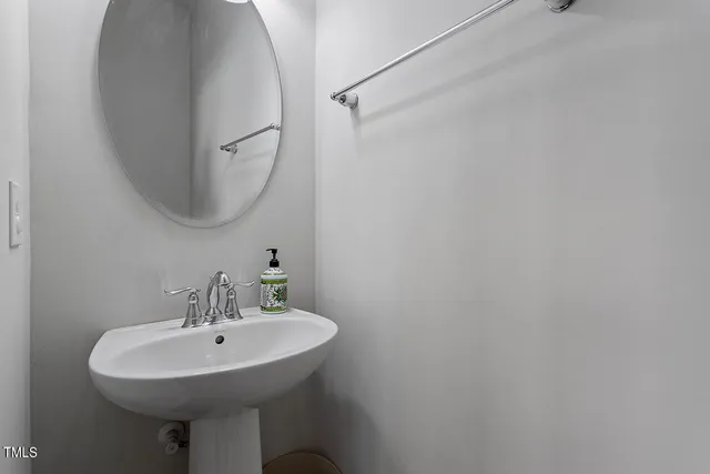 $420,000 | 1001 Drayman Place, Apex, NC 27502