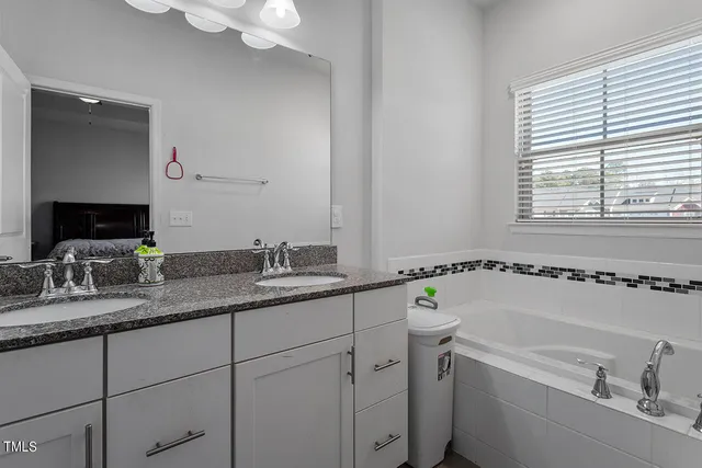 $420,000 | 1001 Drayman Place, Apex, NC 27502