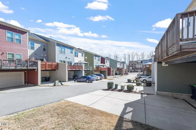 $420,000 | 1001 Drayman Place, Apex, NC 27502