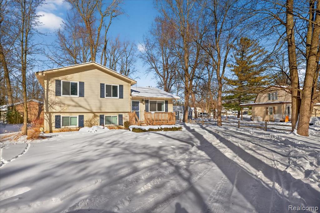 1155 Seabury Drive Lake Orion, MI 48362 - Photo 32 of 41