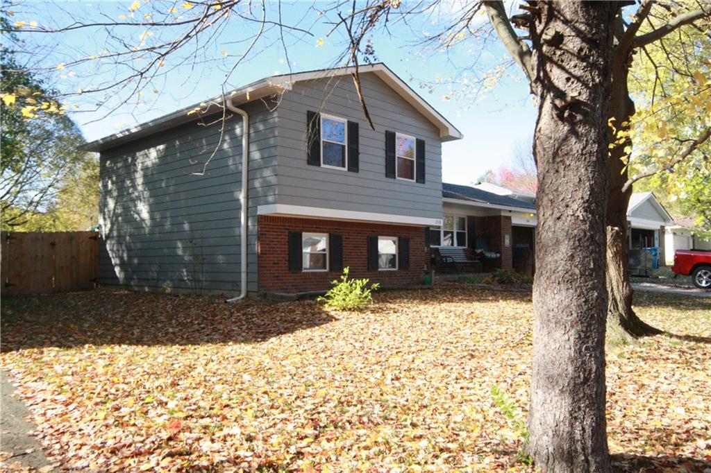 218 Lansdowne Road Indianapolis, IN 46234 - Photo 3 of 50