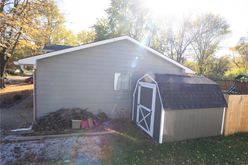 218 Lansdowne Road Indianapolis, IN 46234 - Photo 6 of 50