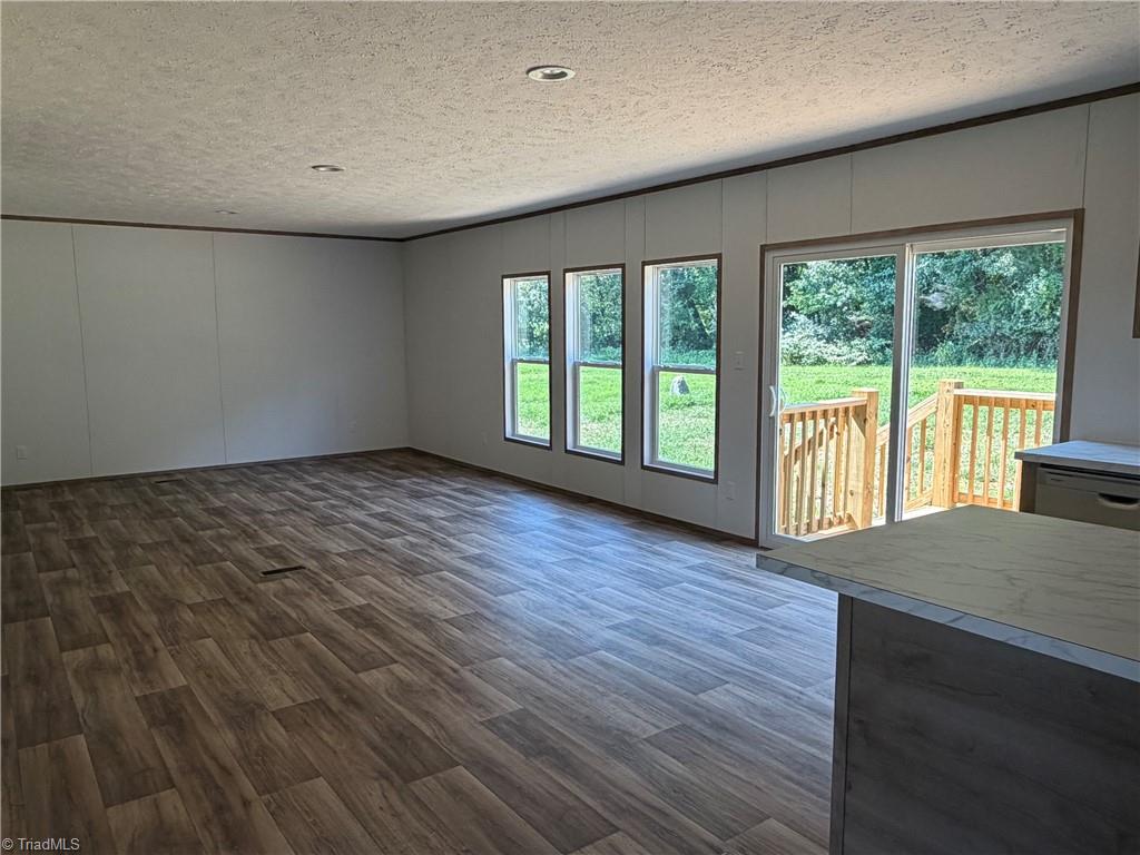 125 Luffman Road Ronda, NC 28670 - Photo 5 of 17 Gallery Image 5