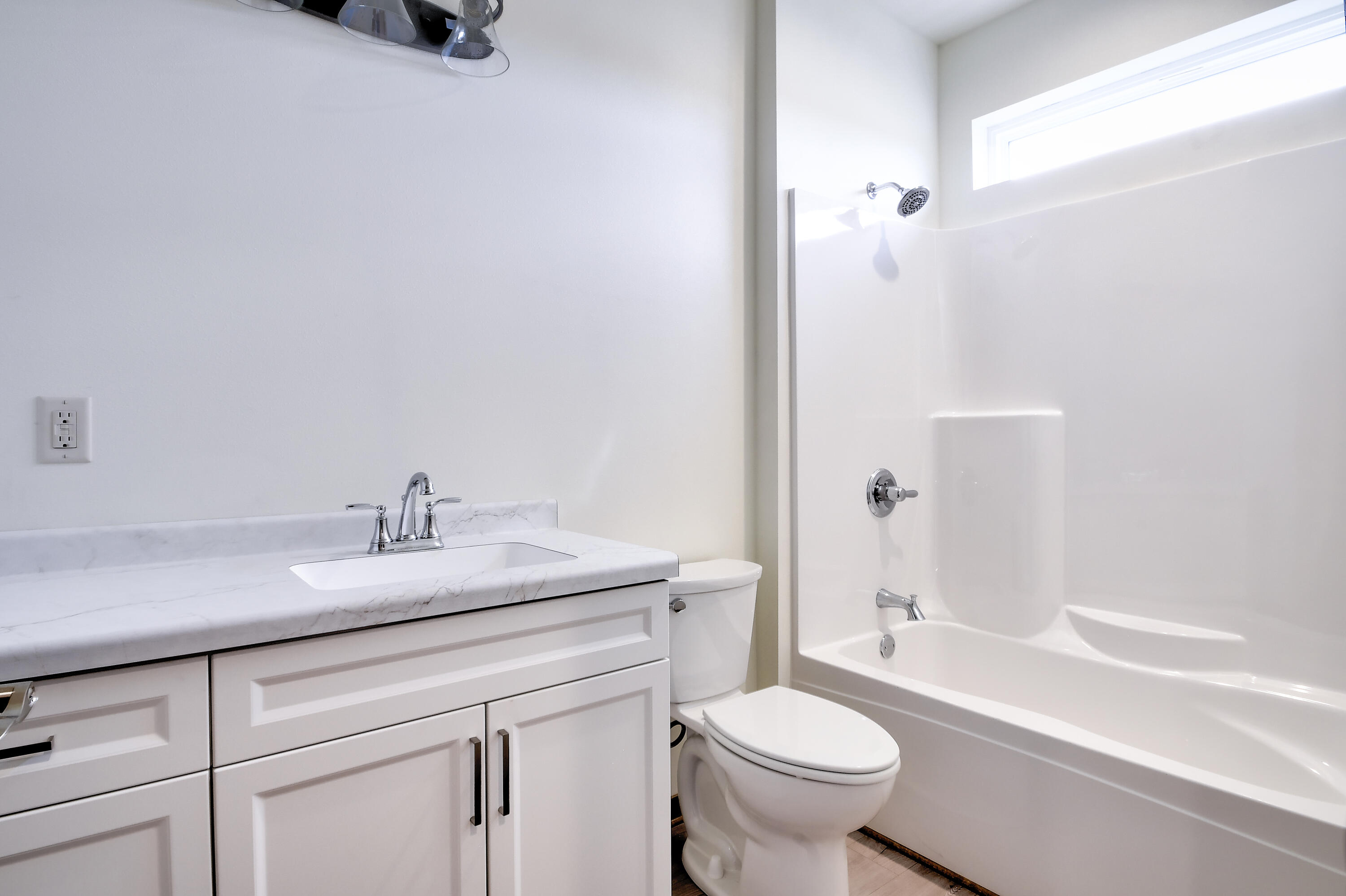 1320 Kettle Drive Kewaskum, WI 53040 - Photo 10 of 11 13202Bath 2