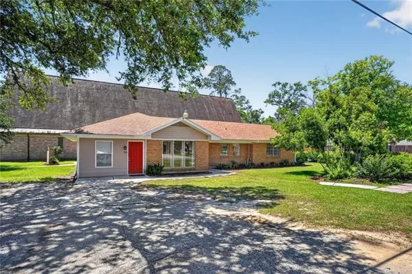 $1,575 | 513 Michigan Avenue, Slidell, LA 70458