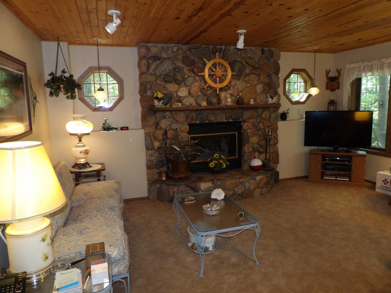 2897 Crestwood Drive Rhinelander, WI 54501 - Photo 6 of 43 Gallery Image 6