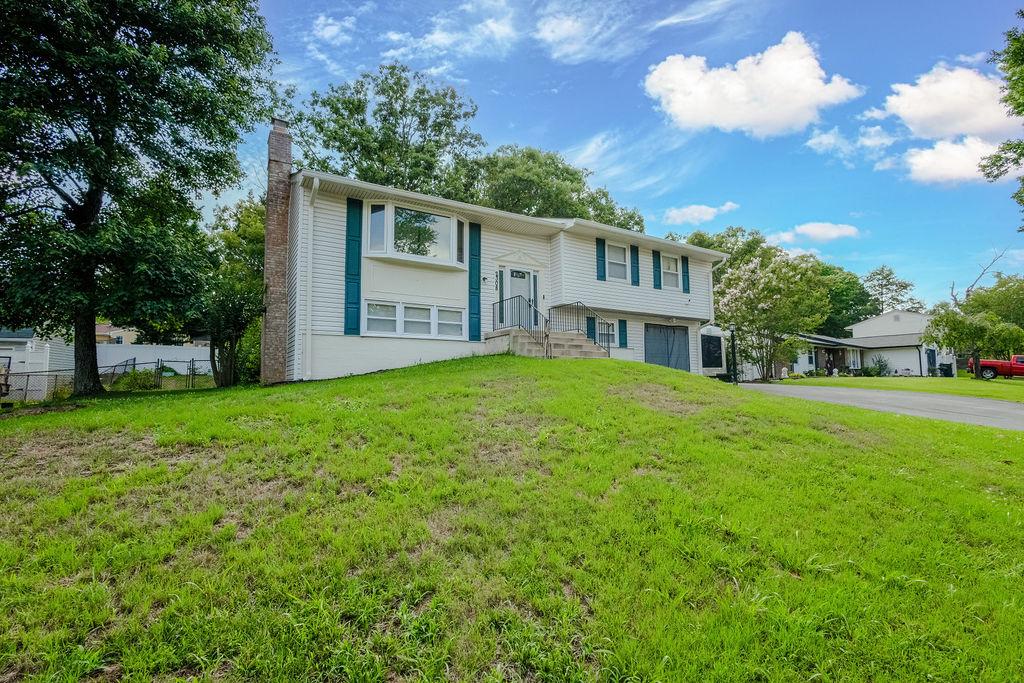 2308 Pinefield Road Waldorf, MD 20601 - Photo 3 of 41