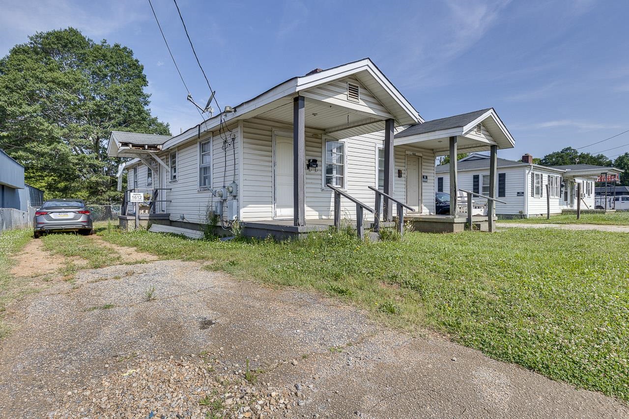 1606 West Blue Ridge Drive Greenville, SC 29617 - Photo 2 of 13