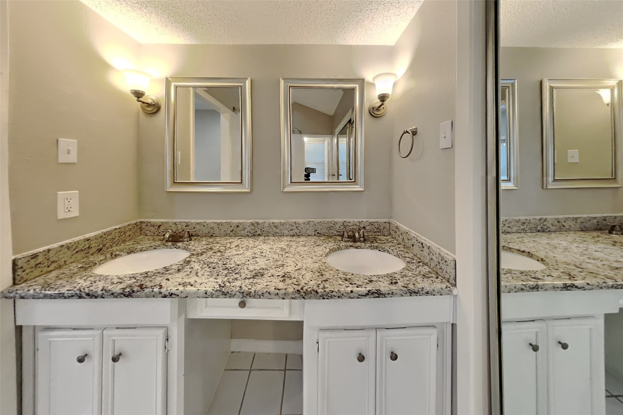 542 Enchanted Hollow Drive Spring, TX 77388 - Photo 12 of 19