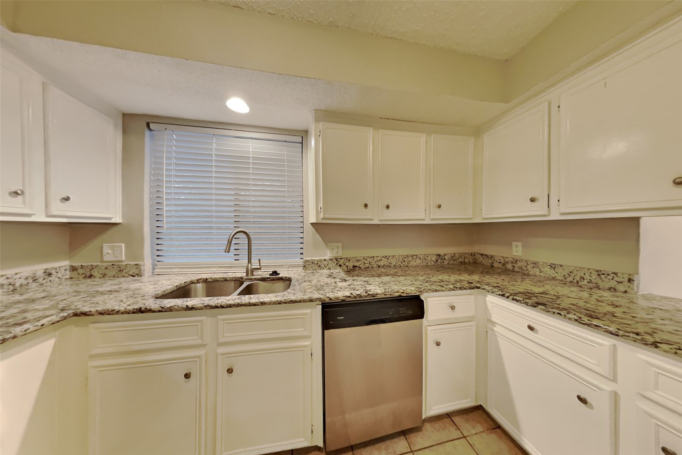 542 Enchanted Hollow Drive Spring, TX 77388 - Photo 7 of 19