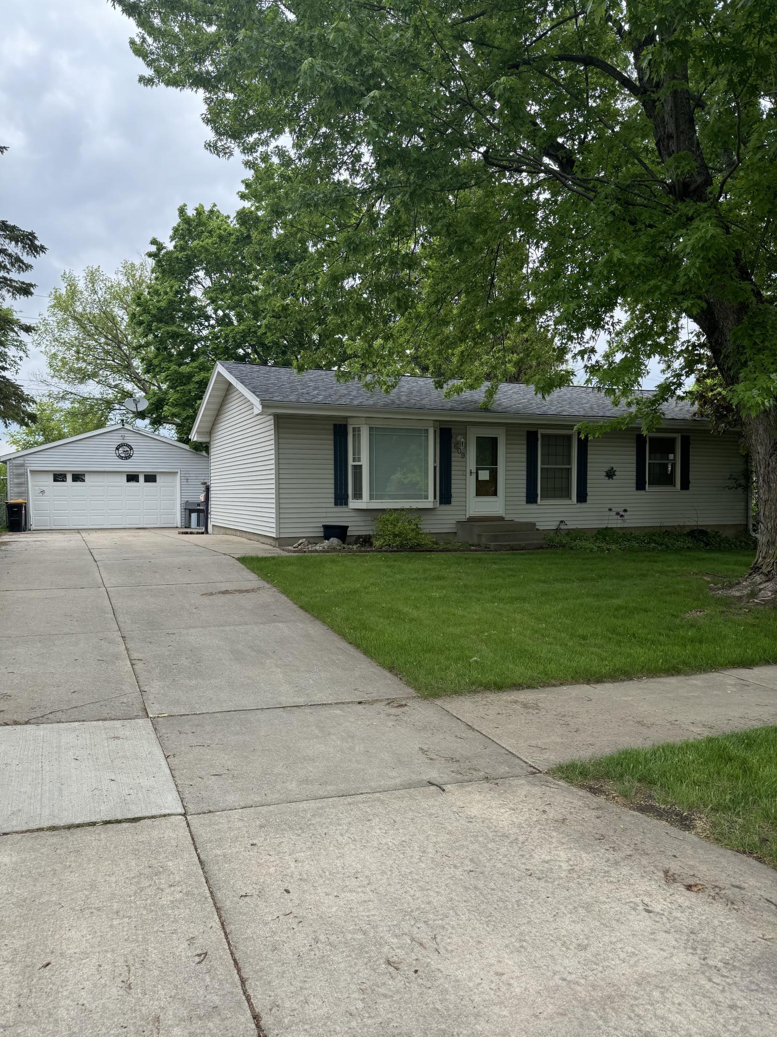 609 36th Street Southwest Rochester, MN 55902 - Photo 1 of 1