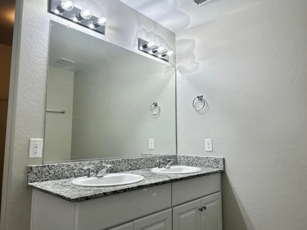 $1,650 | 1660 South Wooten Street, Coolidge, AZ 85128