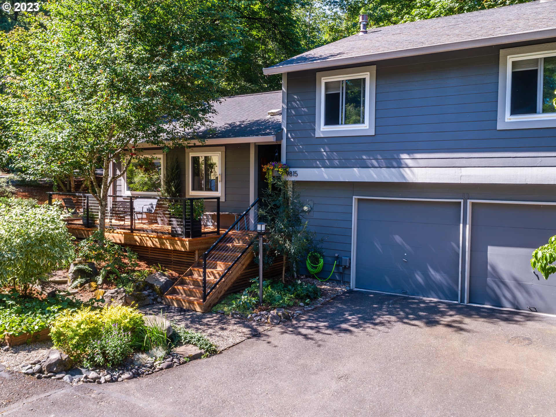 9815 Southwest Quail Post Road Portland, OR 97219 - Photo 3 of 36 Gallery Image 3