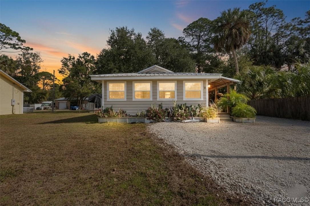 18 56th Street Yankeetown, FL 34498 - Photo 1 of 25