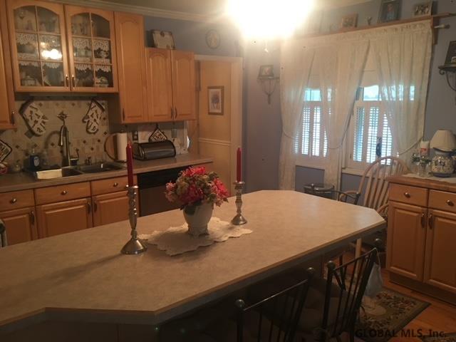 837 Cleveland Avenue Schenectady, NY 12306 - Photo 13 of 19