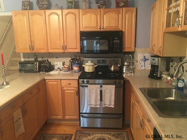 837 Cleveland Avenue Schenectady, NY 12306 - Photo 15 of 19