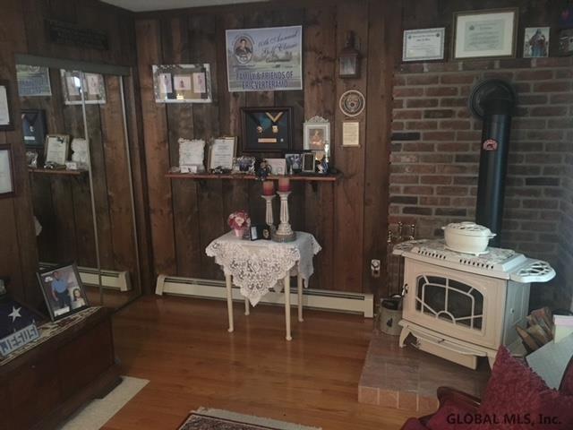 837 Cleveland Avenue Schenectady, NY 12306 - Photo 9 of 19