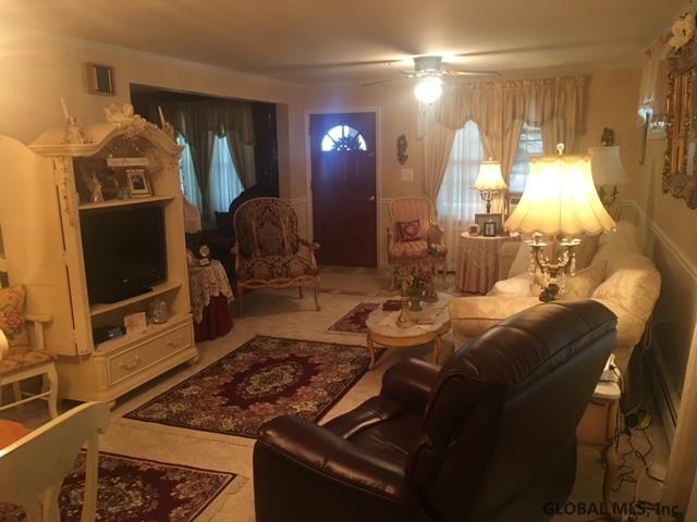 837 Cleveland Avenue Schenectady, NY 12306 - Photo 10 of 19