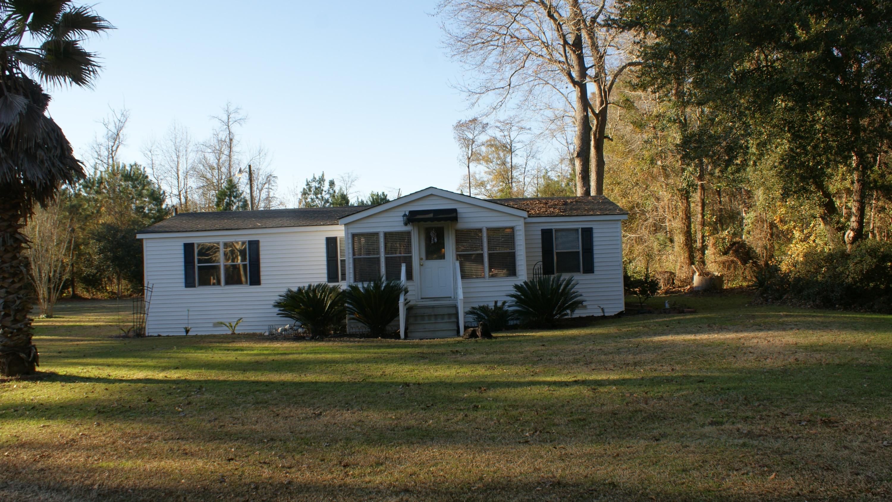 9890 State Rd S-10-1336 McClellanville, SC 29458 - Photo 4 of 35 DSC04828
