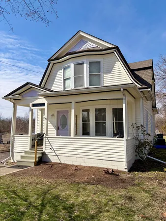 $340,000 | 226 Monroe Street, Saline, MI 48176