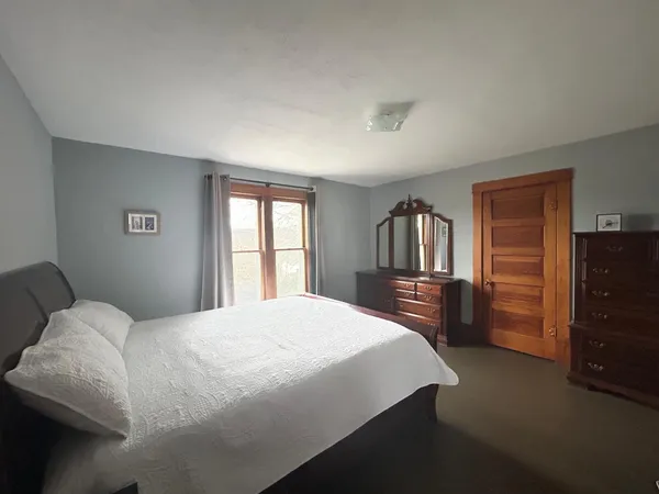 $340,000 | 226 Monroe Street, Saline, MI 48176