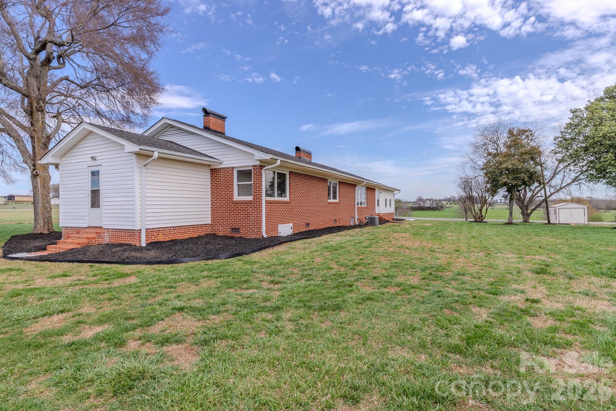1217 Daniels Road Lincolnton, NC 28092 - Photo 6 of 31