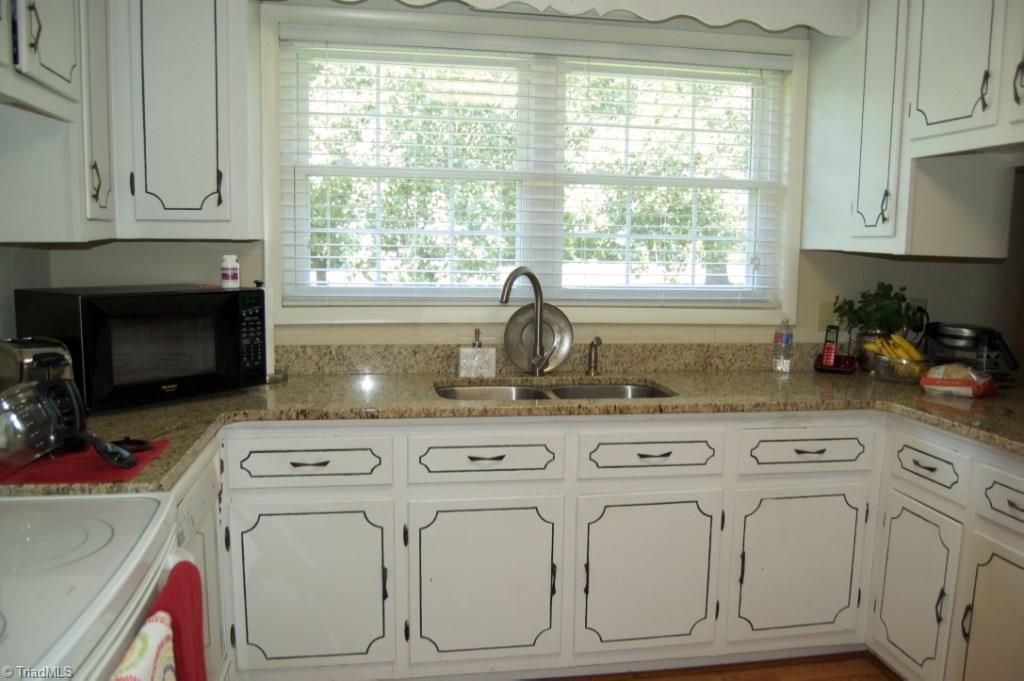 2525 Mack Road Asheboro, NC 27205 - Photo 3 of 28 Gallery Image 3