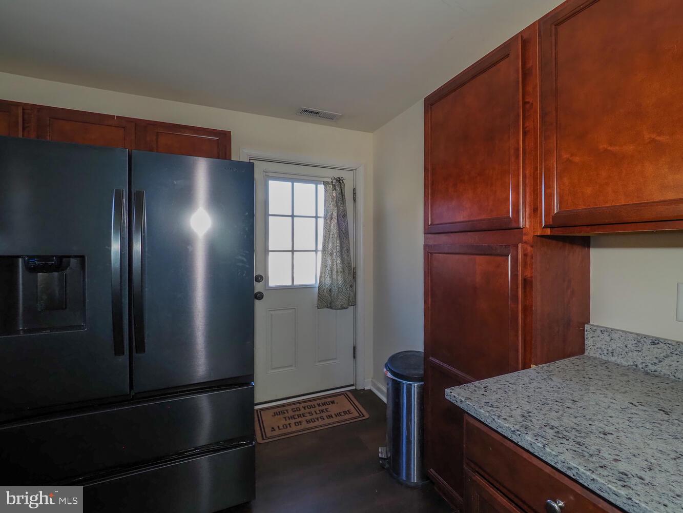 8437 Church Road Pasadena, MD 21122 - Photo 6 of 53 Kitchen