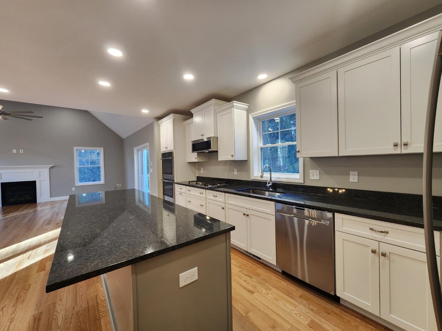 16 Millstone Drive Concord, NH 03301 - Photo 13 of 31