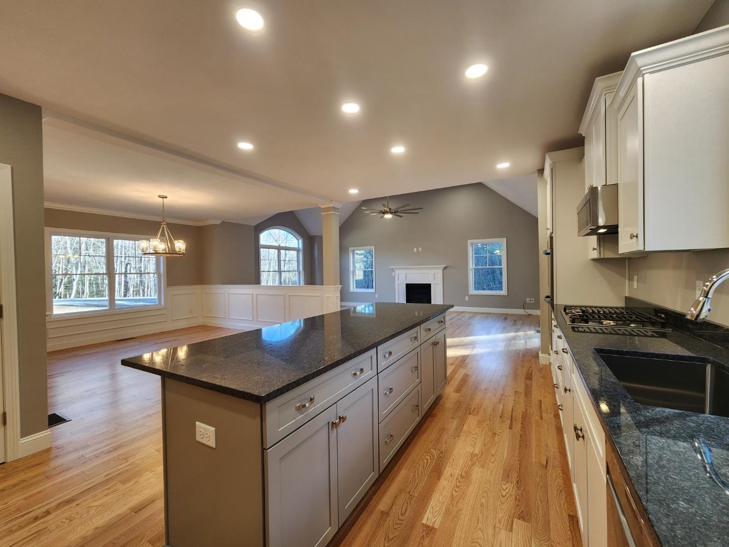 16 Millstone Drive Concord, NH 03301 - Photo 2 of 31