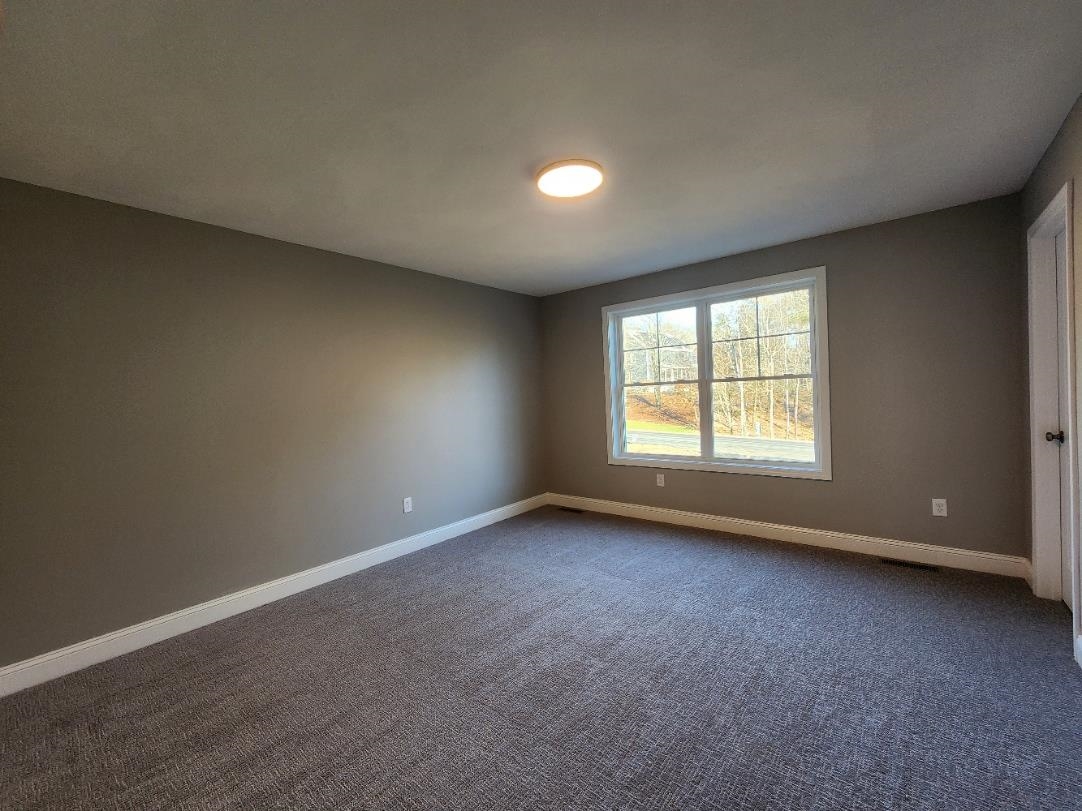 16 Millstone Drive Concord, NH 03301 - Photo 6 of 31