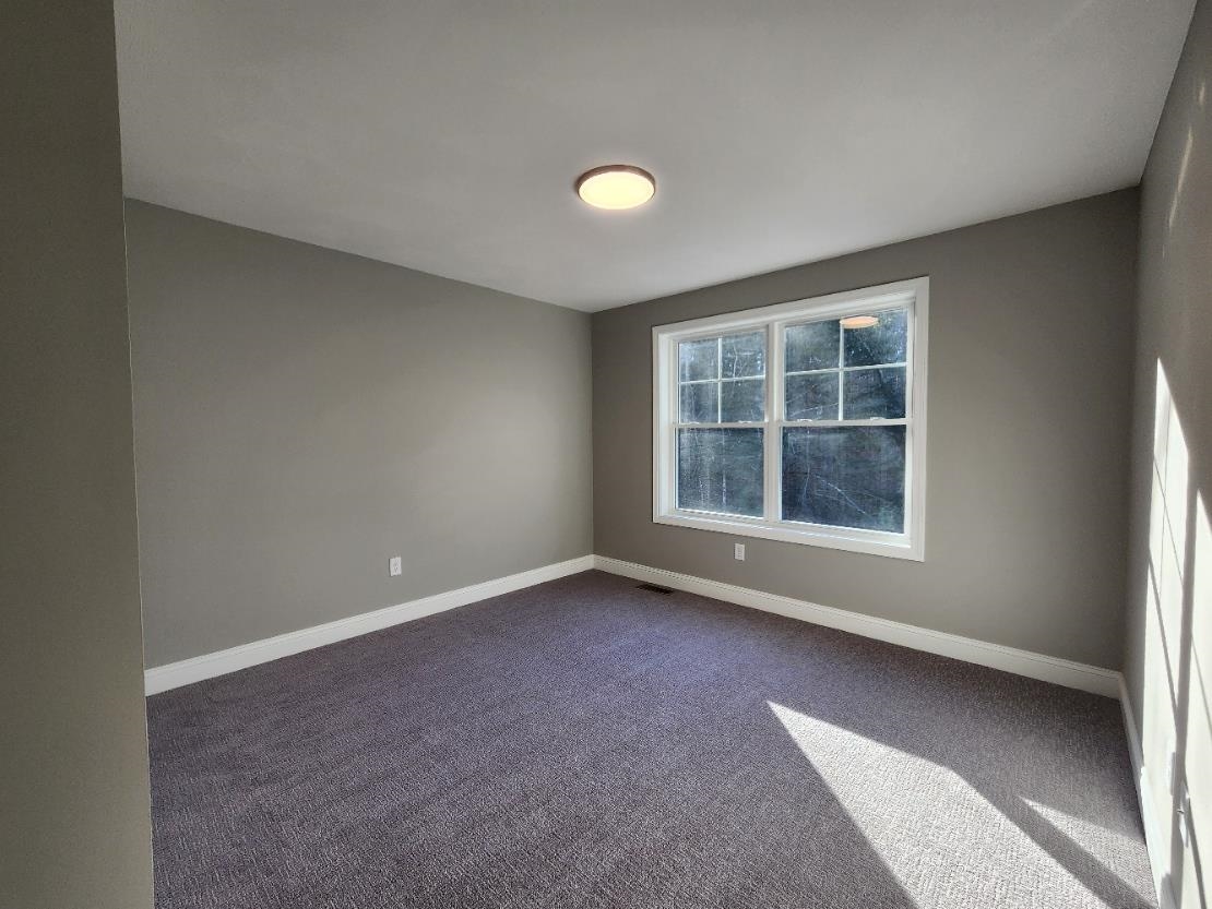 16 Millstone Drive Concord, NH 03301 - Photo 9 of 31