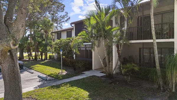 $2,500 | 2025 Southwest Silver Pine Way, Unit 120A1, Palm City, FL 34990