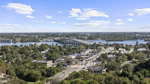 $2,500 | 2025 Southwest Silver Pine Way, Unit 120A1, Palm City, FL 34990