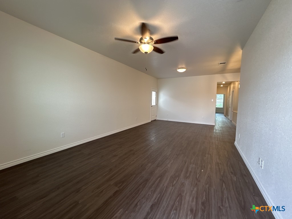 5112 Rose Gdn Loop Killeen, TX 76542 - Photo 4 of 28